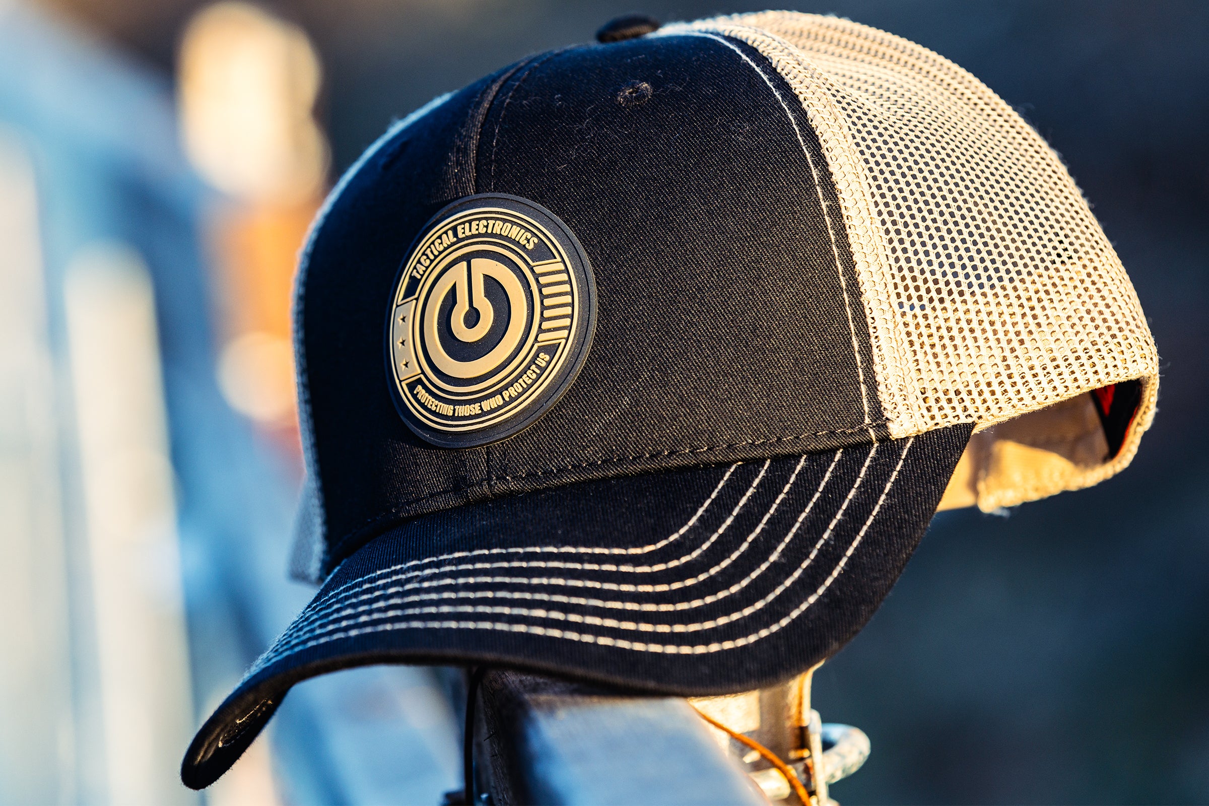TE Trucker - PVC Black